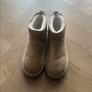 Cozy Tan Ankle Ugg style Boots